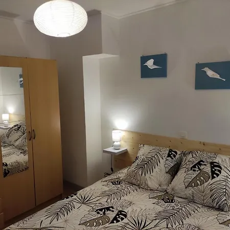 Joli Petit T2 Entre Port Et Vieille